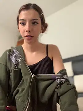 MiaaCute- online show from February 2026 09:15:01 PM