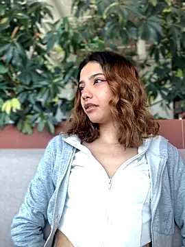 MiaaCute- online show from October 2025 07:49:01 PM