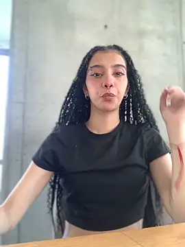 MiaaCute- online show from November 2025 09:51:02 PM