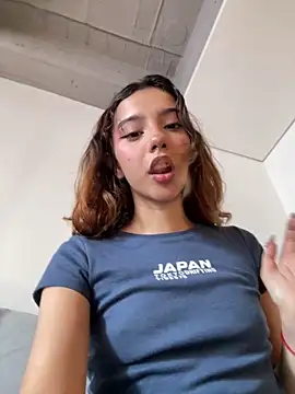 MiaaCute- online show from May 2026 09:23:02 PM