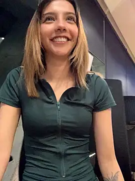 MiaaCute- online show from December 2025 12:59:02 AM