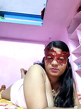 SAIRA-hot online show from November 2025 06:44:01 PM