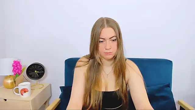 LeaNaughty online show from November 2025 04:02:02 PM