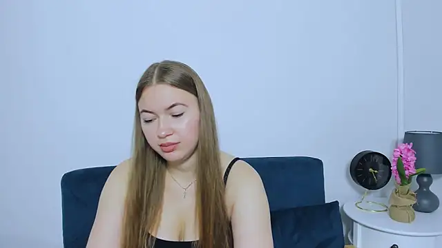 LeaNaughty online show from October 2025 03:21:02 PM