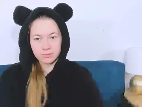 LeaNaughty online show from December 2025 07:47:01 AM