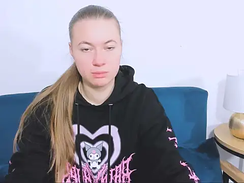 LeaNaughty online show from December 2025 07:33:02 AM