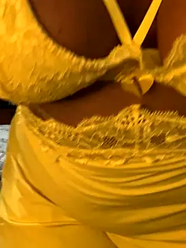 NatashaAzura online show from October 2025 11:24:02 PM