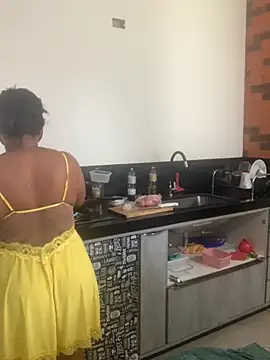 NatashaAzura online show from November 2025 03:51:01 PM