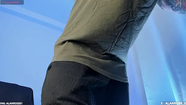 AlanRose01 online show from December 2025 12:41:01 PM