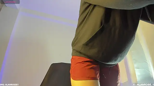 AlanRose01 online show from December 2025 01:27:01 PM