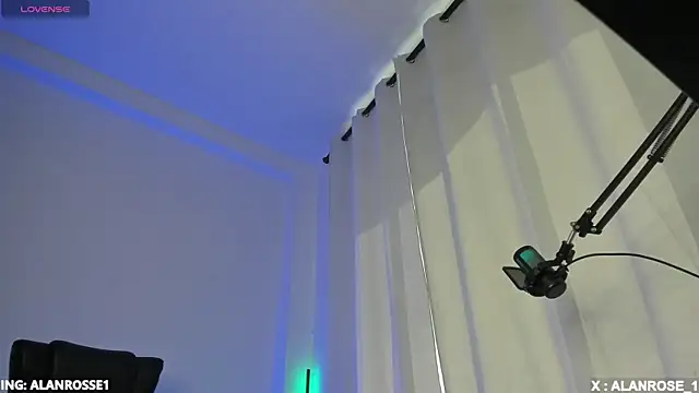 AlanRose01 online show from January 2026 01:48:01 PM