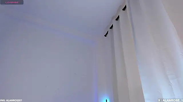 AlanRose01 online show from November 2025 01:26:01 PM