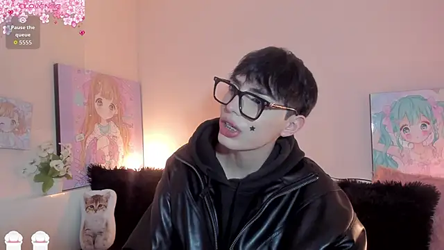 Strawberry Kitty  online show from March 2026 04:16:02 AM