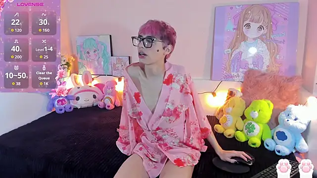 Strawberry Kitty  online show from December 2025 04:13:02 AM