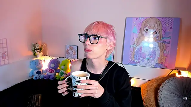 Strawberry Kitty  online show from October 2025 03:27:02 AM