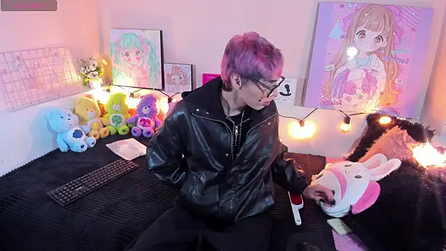 Strawberry Kitty  online show from November 2025 04:01:01 AM