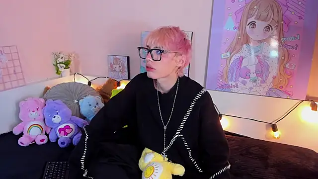 Strawberry Kitty  online show from October 2025 03:40:02 AM