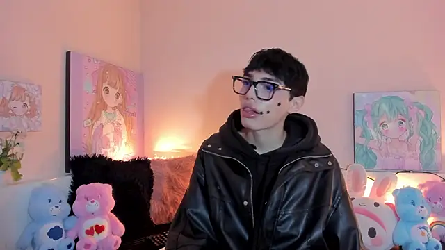 Strawberry Kitty  online show from February 2026 04:20:01 AM