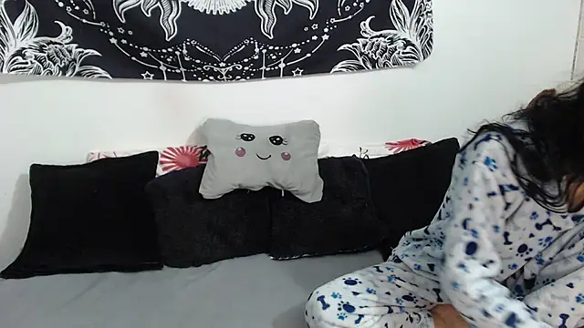 Snapshot of emily_n_abby chatting on March 2026 02:13:02 PM emily n abby online show from March 2026 02:13:02 PM