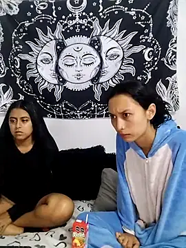 Snapshot of emily_n_abby chatting on April 2026 12:32:02 PM emily n abby online show from April 2026 12:32:02 PM