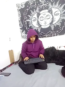 Snapshot of emily_n_abby chatting on November 2025 12:20:01 PM emily n abby online show from November 2025 12:20:01 PM