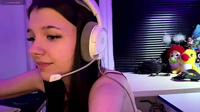 HanaMantanaDell online show from December 2025 03:11:01 PM