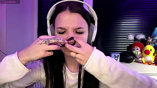 HanaMantanaDell online show from November 2025 03:12:01 PM