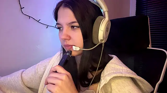 HanaMantanaDell online show from February 2026 03:12:01 PM