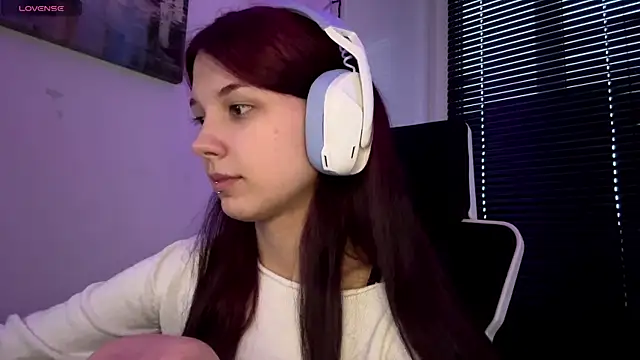 HanaMantanaDell online show from April 2026 02:57:02 PM