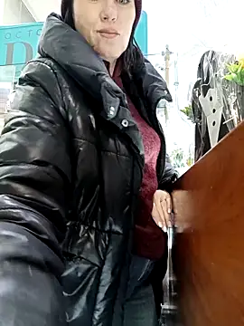 Luna 7777 online show from February 2026 01:21:02 PM