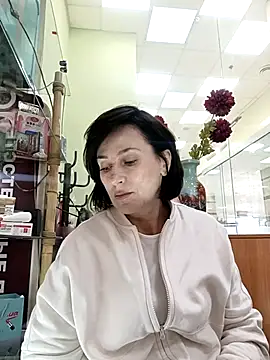 Luna 7777 online show from October 2025 12:25:02 PM