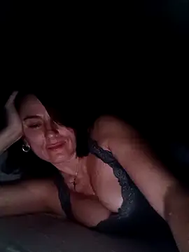 Luna 7777 online show from April 2026 10:00:01 PM