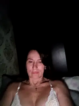 Luna 7777 online show from April 2026 08:55:01 PM