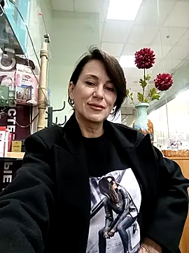 Luna 7777 online show from November 2025 10:52:01 AM