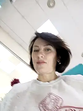 Luna 7777 online show from November 2025 01:04:02 PM