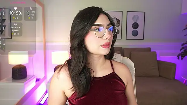 EmilyTurneer online show from March 2026 07:15:01 PM