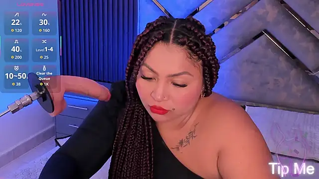 Halleyrosse online show from November 2025 04:13:01 AM