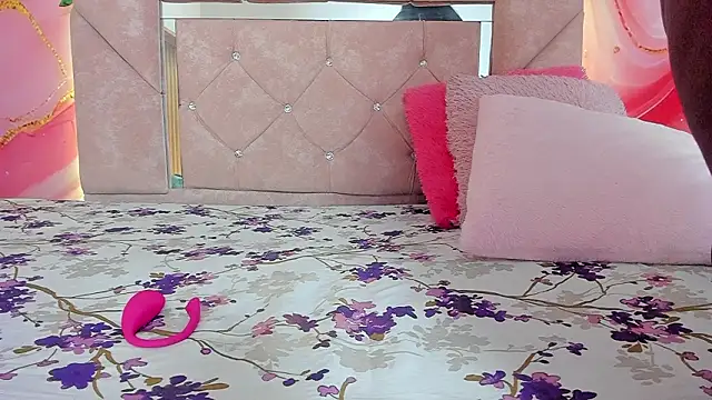 Snapshot of mia__blaze__ chatting on February 2026 03:02:01 AM mia blaze online show from February 2026 03:02:01 AM