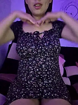 Alissun  online show from December 2025 11:14:02 PM