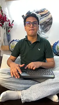 JohnBelRose online show from November 2025 07:52:02 PM