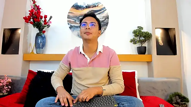 JohnBelRose online show from November 2025 07:39:01 PM