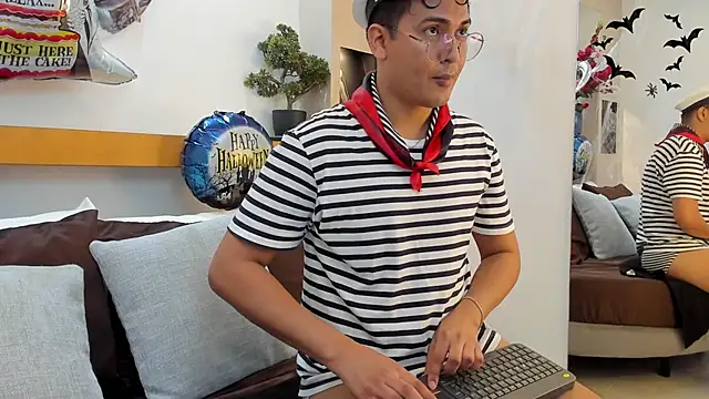 JohnBelRose online show from October 2025 07:48:02 PM