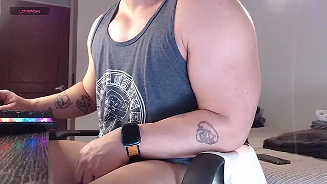 SugaredDigit online show from March 2026 12:09:02 PM