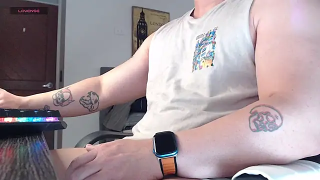 SugaredDigit online show from March 2026 12:05:01 PM