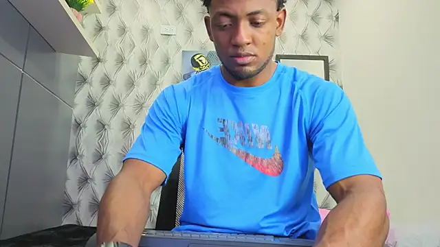 Stevenbrand online show from November 2025 08:23:02 PM