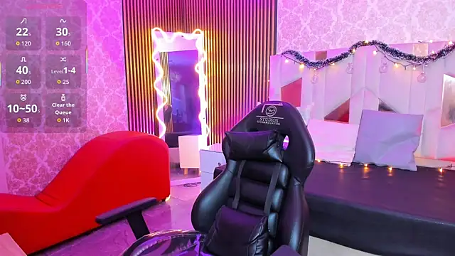 Snapshot of Adisson_Tay chatting on December 2025 04:57:01 PM Adisson Tay online show from December 2025 04:57:01 PM