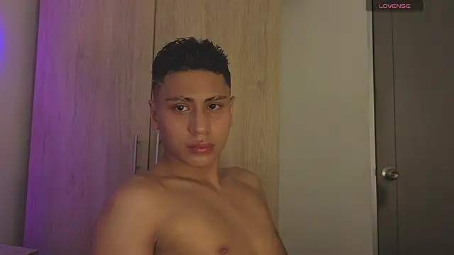 Anto Jasro online show from November 2025 10:02:02 PM