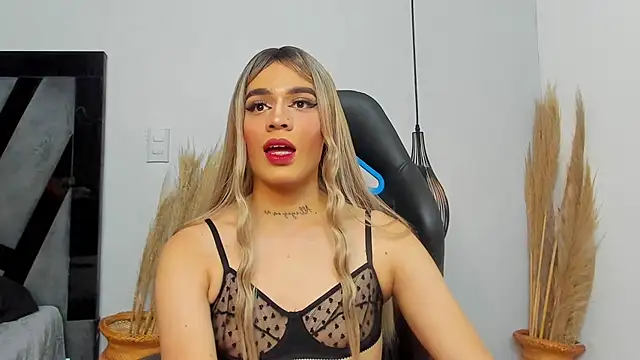 Amelia Brixton online show from December 2025 04:28:02 AM