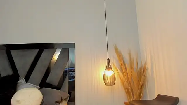 Amelia Brixton online show from March 2026 04:57:02 AM