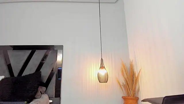 Amelia Brixton online show from March 2026 05:43:02 AM